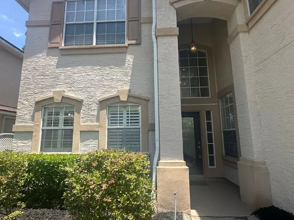 572 Redberry Ln, Saint Johns, FL 32259