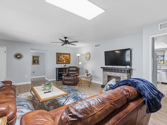 5th image of 20219 N 126th Ave