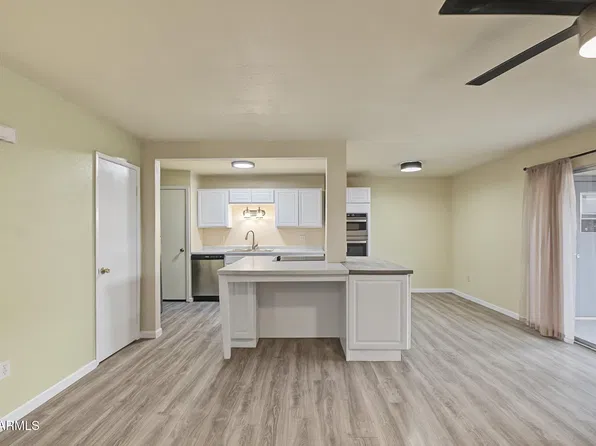5912 W GOLDEN Lane, Glendale, AZ 85302