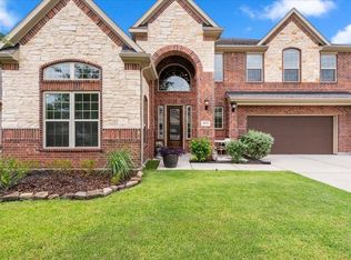 2077 Brookmont Dr, Conroe, TX 77301