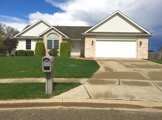 5301 Jaeger Dr, Springfield, IL 62711