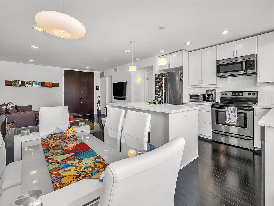 1st image of 843 4th St APT 209