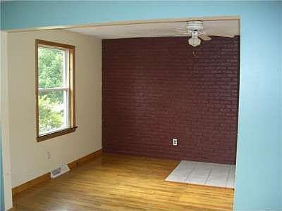 1st image of 32 Kingswood Dr