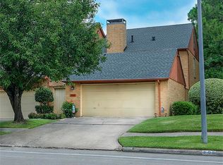306 E Adoue St, Alvin, TX 77511