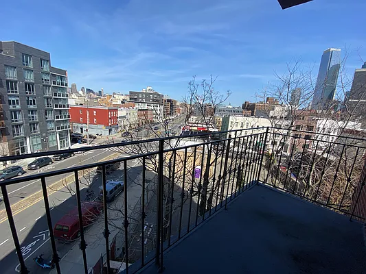 Rented by Voro, LLC | media 26