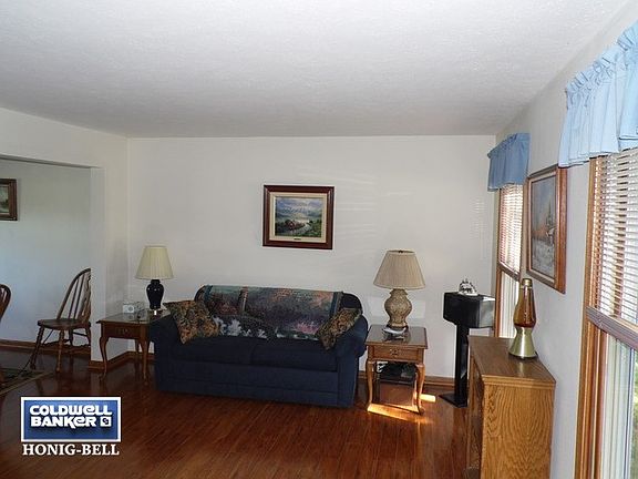 2nd image of 3728 Maywood Ct E