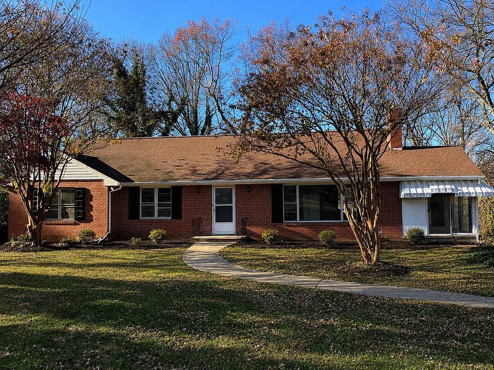 3819 View Ave