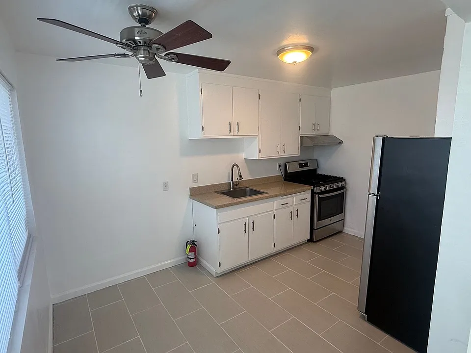Willard Ave - 301