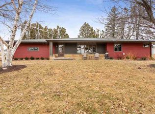 801 Madison St, Williamsburg, IA 52361