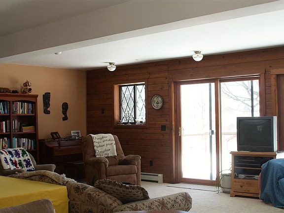 5th image of 8588 Dell Rd