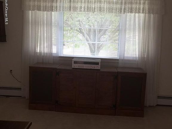 5th image of 14 Augusta Ct