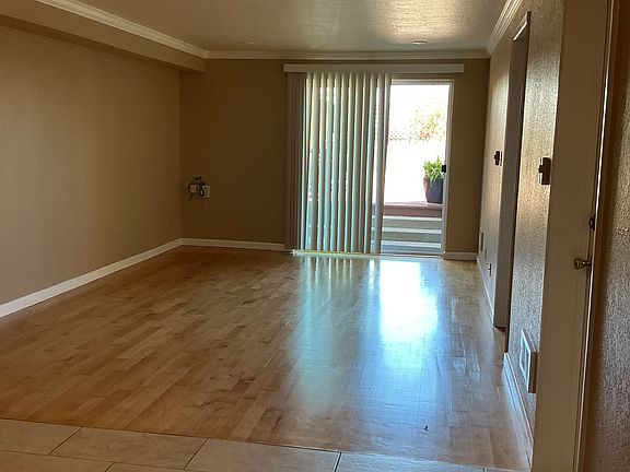 3rd image of 1355 27th Ave