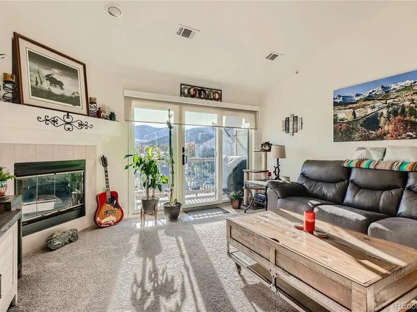 7415 S Alkire St APT 305