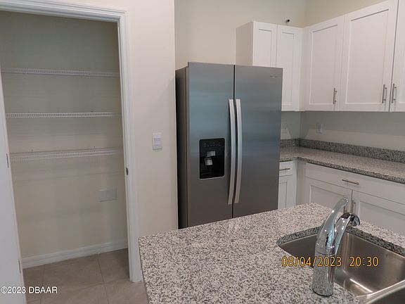 4th image of 206 Reena Dr