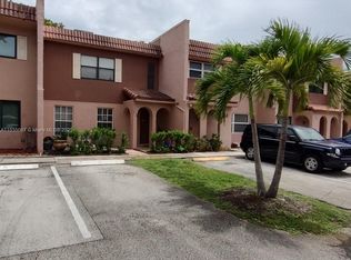 Valencia Village, Davie, FL 33324