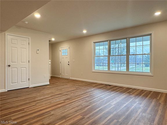 4th image of 1595 Drexel Ave NW