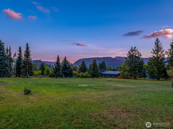 65 Ski Ridge Lane, Leavenworth, WA 98826