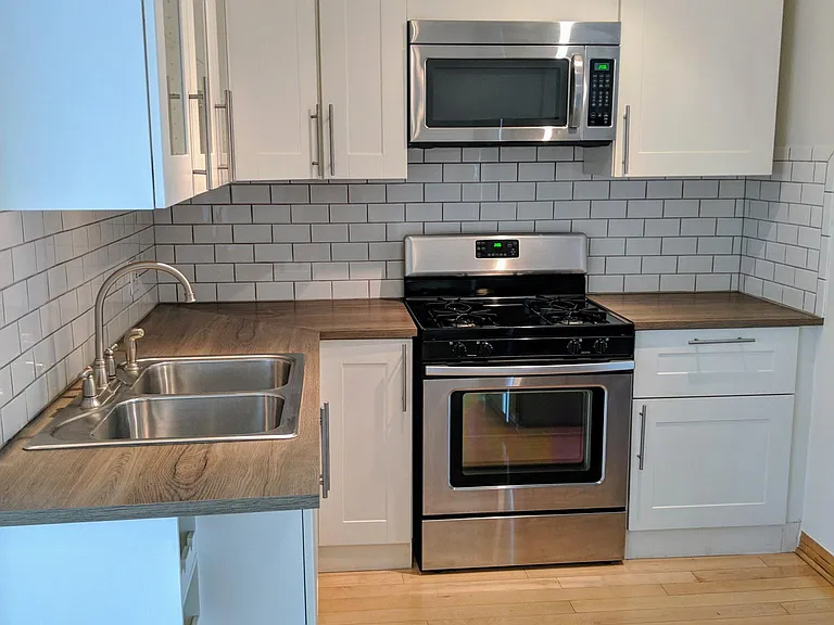 3335 Rowena Ave #6 — Photo 1