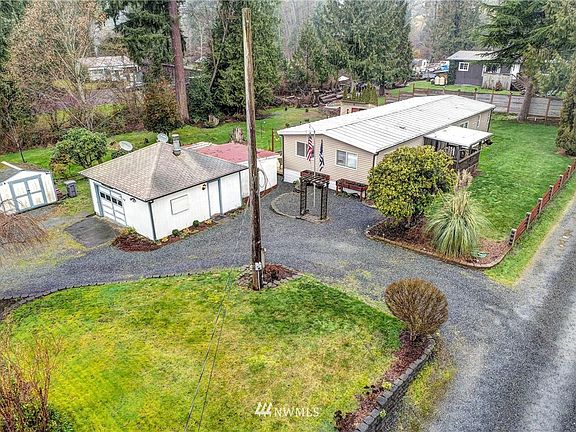 4th image of 12823 2nd St SE