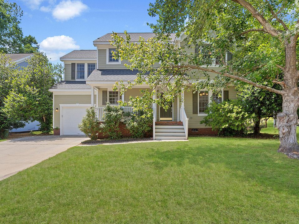 1st image of 215 Rattan Bay Dr