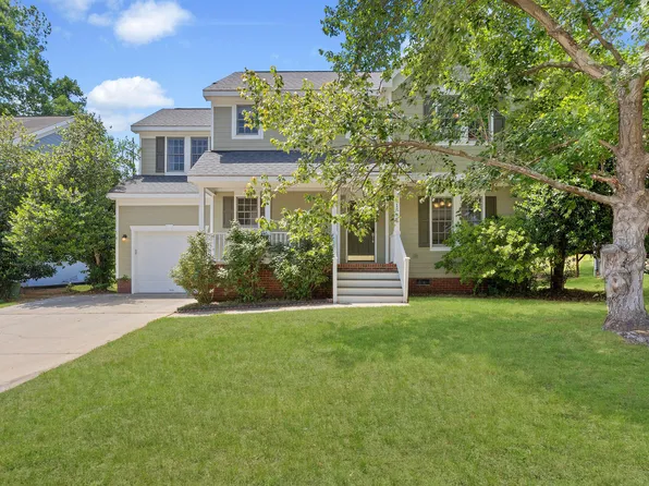 215 Rattan Bay Dr, Raleigh, NC 27610