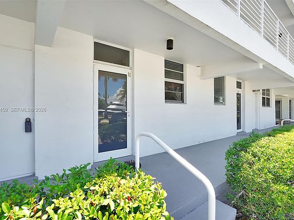3rd image of 1790 E Las Olas Blvd APT 11