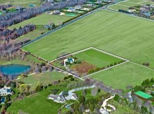 414 Mitchells Ln, Water Mill, NY 11976