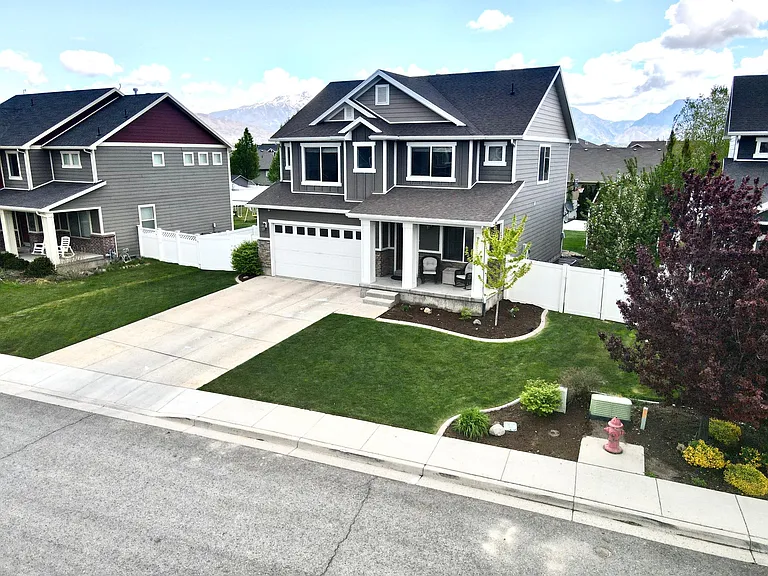 531 S Willow Xing — Photo 44