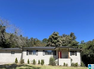 310 White Pine St, Trussville, AL 35173