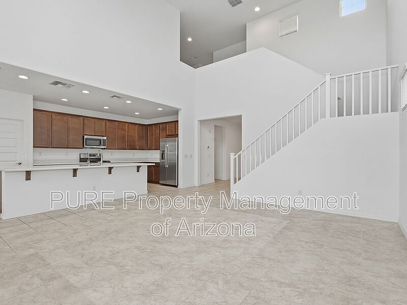 1st image of 5177 N 87th Dr