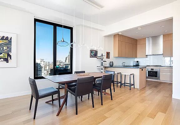 3rd image of 21 E 12th St #16C