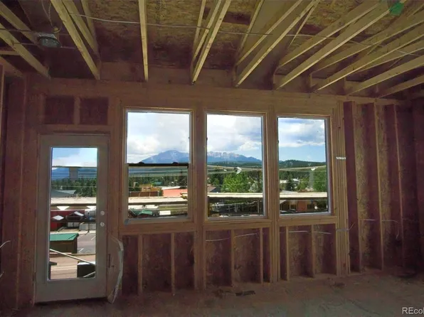 201 W Henrietta Avenue, Woodland Park, CO 80863