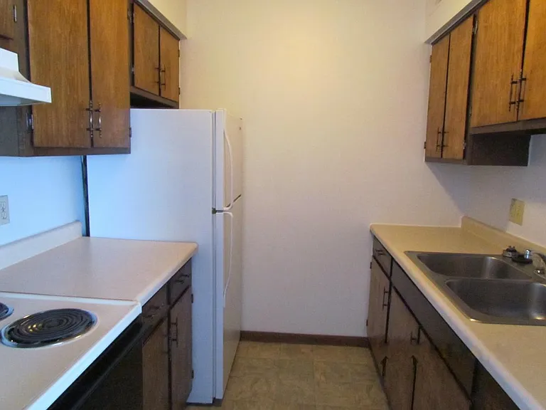 124 34th Street Dr SE #2 — Photo 7