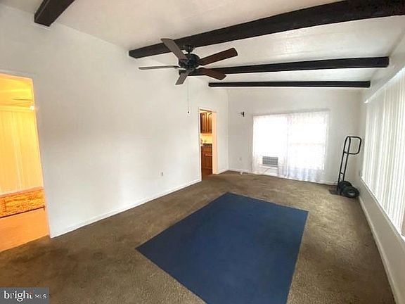 5th image of 21 Acorn Ln