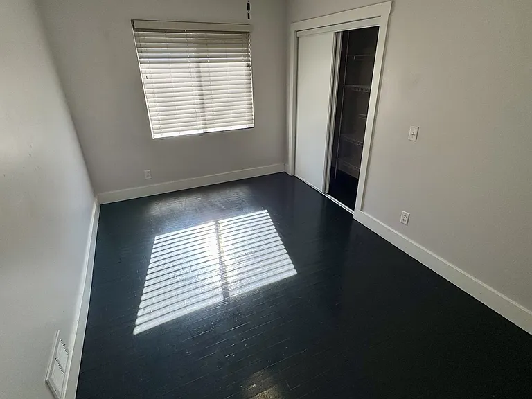 522 Indiana St — Photo 5