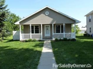 404 E Elm St, Lone Tree, IA 52755