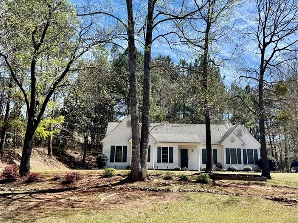 503 Willow Branch Ln, Seneca, SC 29672