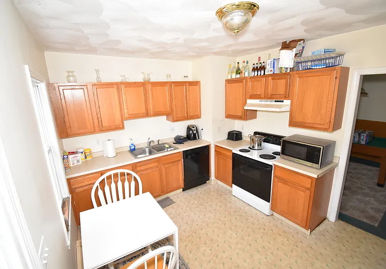 105 Silver Lake Ave — Photo 5