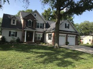 569 W Hill St, Nashville, IL 62263