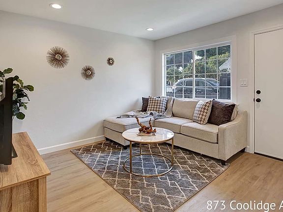 4th image of 873-875 Coolidge Ave