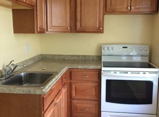 250 Old Webster Rd #3, Oxford, MA 01540