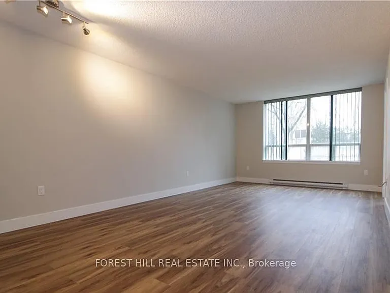 1510 Richmond St N #110 — Photo 8