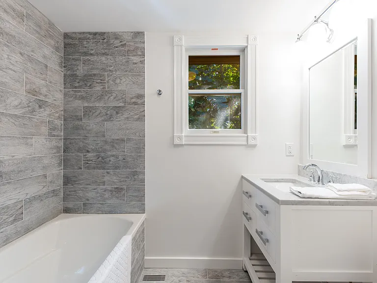5 N Beach Rd — Photo 21