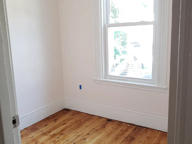 16 Marcella St — Photo 19