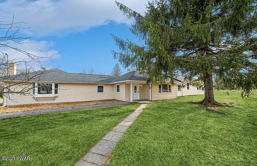 716 Main St, Gouldsboro, PA 18424 Zillow