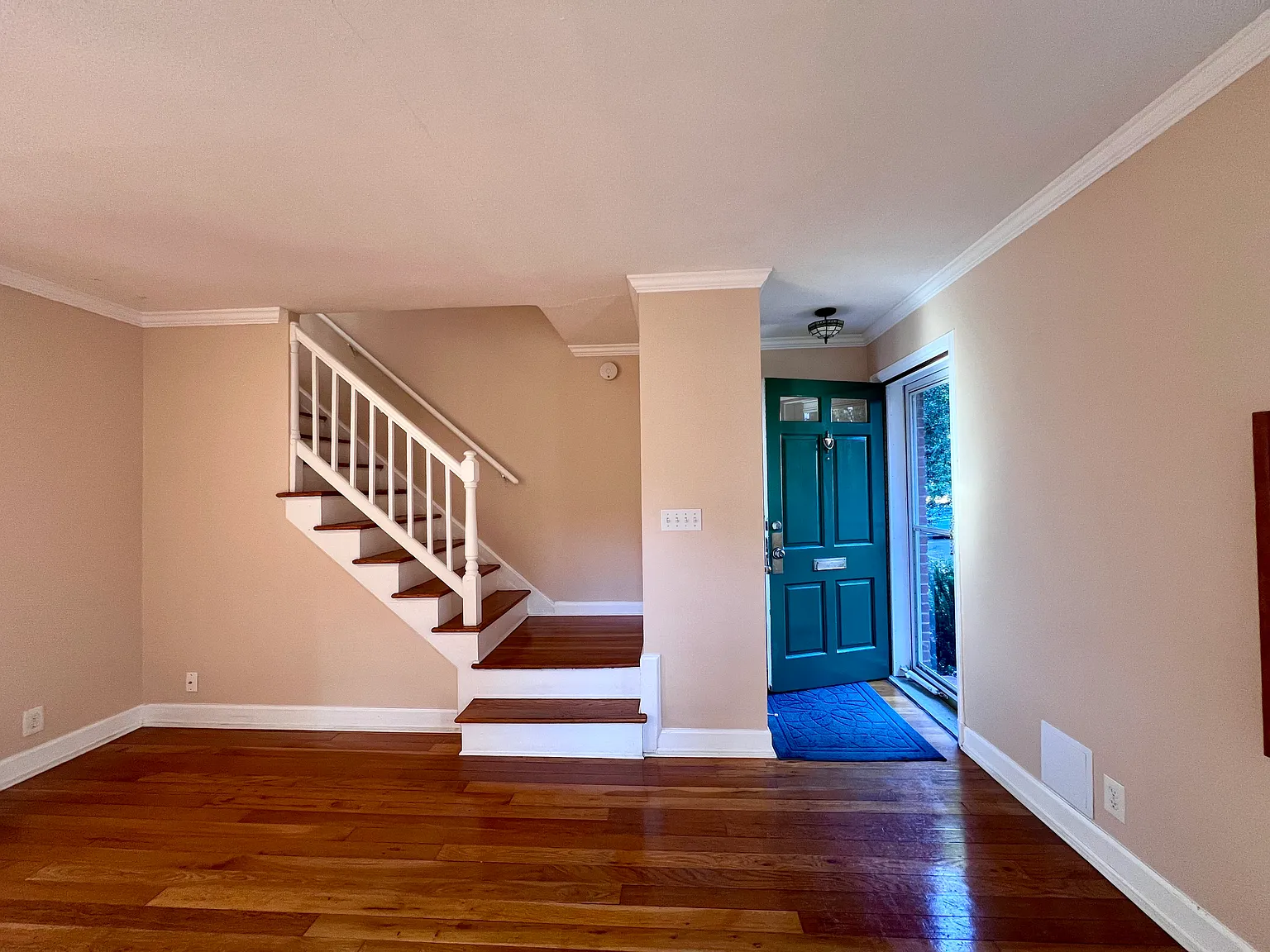 2 bed, 1383 sqft, $2,950 — Photo 2
