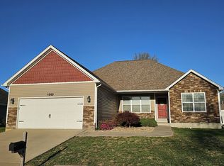 1563 Coyote, Farmington, MO 63640