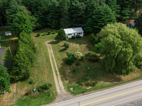 2533 Ohio Street, Hermon, ME 04401