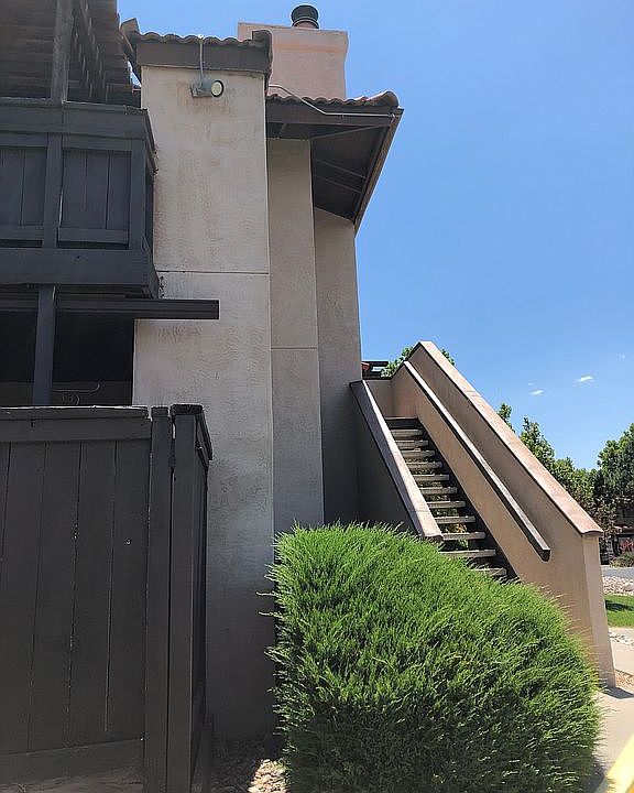 1st image of 6043 McKinney Dr NE