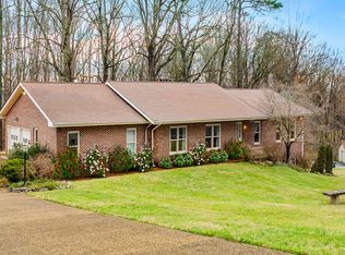 6229 Grove Dr, Knoxville, TN 37918